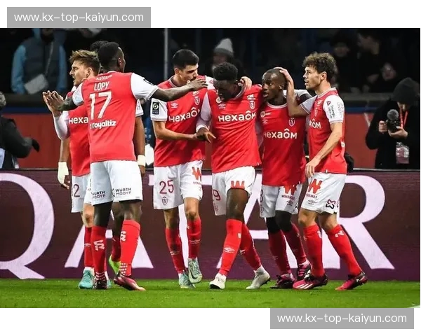 绿茵场上的红白交响与卢瓦尔河畔的坚韧回响：兰斯vs奥尔良，一场关于荣耀与重塑的深度博弈